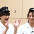 「学校かくれんぼ」（左から）佐野晶哉、小島健（C）フジテレビ