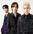 田島将吾、池崎理人、西洸人「エンポリオ アルマーニ24春夏ウィメンズコレクションショー」より（提供写真）
