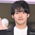 オープニングセレモニーに出席した赤楚衛二（C）モデルプレス