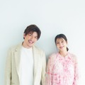 りんたろー。＆本郷杏奈／撮影：藤原宏（Pygmy Company）