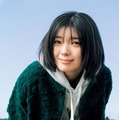 櫻坂46藤吉夏鈴、自然体な笑顔にキュン ナチュラルな美貌煌めく 画像