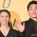 映画「碁盤斬り」の完成披露舞台挨拶に出席した小泉今日子、草なぎ剛（C）モデルプレス