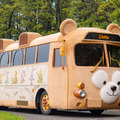 【ディズニー】ふわふわ生地の「ダッフィーバス」がやって来る！特別仕様のバス展示、5月5日より各地で開催 画像