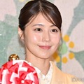 有村架純、シックな着物姿披露 “1kg100万超”お茶で乾杯 画像