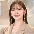 鈴木愛理、美デコルテ輝く肩出しワンピ姿に反響続々「綺麗」「スタイル抜群」 画像