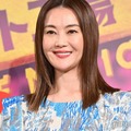 観月ありさ、ショートパンツからスラリ美脚披露「スタイル抜群」「脚長い」と反響続々 画像