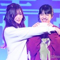 田仲埜愛、向井怜衣（C）モデルプレス