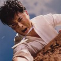 ケイン・コスギの“崖CM”11年ぶり復活 渾身の決めゼリフ蘇る「11年よりも長く感じていました」 画像