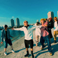 独占コメント到着！STARKIDS、お台場に突如出没した恐竜を退治！？ 新作MV「Speedrun」公開