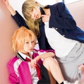 篠崎こころ＆高見奈央“ヤンキーヒロイン”に 制服コスプレで「ヤンマガ」登場 画像