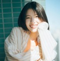 出口夏希、自然な笑顔にキュン「ヤンマガ」表紙登場 画像