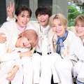 モデルプレスのインタビューに応じたLiKE LEGEND（左下から）NAOYA、山中柔太朗、大橋和也、木村慧人、大久保波留（C）モデルプレス