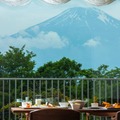 山梨に愛犬同伴型ホテル「レジーナリゾート山中湖」天然温泉＆本格イタリアンを完備 画像