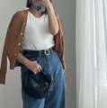 「フレアシルエットデニム」は夏に選びたい一品。脚長効果と軽やかな着心地が魅力【40代の毎日コーデ】 画像