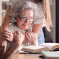 認知症を患う80代の祖母　ほとんど反応がなかったが…→孫の顔を見た瞬間「孫パワーってすごい！」