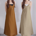 【ユニクロ】深みカラーのとろみワンピ。秋まで映えるキレイめサテンは今が買い【40代の毎日コーデ】 画像
