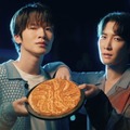 Snow Man深澤辰哉＆渡辺翔太、新CMで“うっとり”初体験 定番餃子は「ラウールみたい」 画像