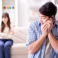 結婚7年目。子育て中の妻から「シンママ」に乗り換えた不倫夫。離婚後、住宅ローンは夫が返済して妻が住み続けられる？【行政書士が解説】 画像