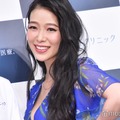 紅蘭、美ヒップ際立つショーパン姿 娘との2ショット公開「綺麗」「2人とも可愛い」の声 画像
