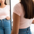 老け顔よりヤバいのはコッチ…「みっともない」と思われる40代50代の残念な「オバ見え」パターン