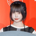 あの、美脚際立つメイド服姿にファン悶絶「お人形さんみたい」「飾っておきたい可愛さ」 画像