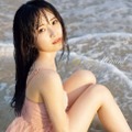 森戸知沙希、ほっそり美脚際立つ肌見せSHOT！デビュー10周年記念のメモリアル写真集が電子版に 画像