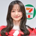 森香澄、サンタ風ドレス姿で美スタイル披露「顔が可愛いのはもちろん」癒やしの存在に頬緩める 画像