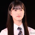 AKB48初“研究生センター”、クリスマスディズニーで美脚輝く「憧れのスタイル」「天使」と絶賛 画像