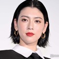 三吉彩花、圧巻スタイル際立つレオタード姿披露「脚の長さがレベチ」「芸術作品のよう」と反響 画像