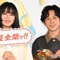新商品発表会に出席した池田エライザ、二宮和也（C）モデルプレス