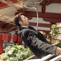 高橋一生「リボーン ～最後のヒーロー～」第1話（C）テレビ朝日