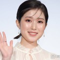 福本莉子、ミニスカ×ロングブーツで美脚際立つ「プラダを着た悪魔2」インタビュー報告に反響「眩しすぎる」「可愛い」 画像