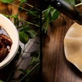 左：Flamingo×チャモロ　右：cafe&dining nurikabe