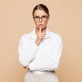 「貢献度が低い人は発言権がない」⁉人事が明かした「評価」にまつわる5つのホンネ。評価されるために必要なスキルとは？【経営コンサルが解説】