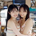 晴こころ＆江下晏梨、ビキニ姿で美バスト際立つ “あんはる”コンビで「ヤンマガ」表紙初登場 画像