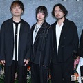 ロックバンド・ネクライトーキー、激しい動きで決めポーズ リクエストにも丁寧に対応【Mrs. GREEN APPLE presents「CEREMONY」】 画像
