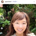 有名歌手、美脚ライン際立つ散歩コーデ公開「スタイル抜群」「美しいプロポーション」と反響 画像