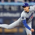 大谷翔平選手、真美子夫人第2子出産のため試合欠場 MLBジャパンが2ショット公開「ご無事の出産をお祈りします」 画像