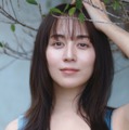 比嘉愛未「FRIDAY」初表紙＆巻頭グラビアで美肌輝く 画像