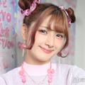 しなこ、黒髪×ブラックメイクで雰囲気ガラリ「別人かと思った」「振り幅がすごくてびっくり」と驚きの声 画像