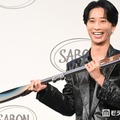 掛け声をMCに念入りに確認し無事「ビッグボディスクラブ」を開封できた田中樹（C）モデルプレス