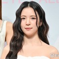 NiziUマヤ、大好きなスティッチとディズニー満喫「愛が伝わる」「推しと推しの2ショット最高」 画像