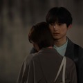 岡崎紗絵、松村北斗「告白－25年目の秘密－」第5話（C）日本テレビ