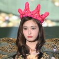 ゆうちゃみ、トップバッターで「TGC松山」開幕 王冠×ミニスカで存在感放つ【TGC松山2026】 画像