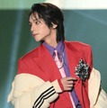 山下幸輝、レッドセットアップがお似合い  カラフルコーデ着こなす【TGC松山2026】 画像