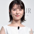 浜辺美波、美肌輝くノースリーブ姿で26歳誕生日を報告「肌綺麗すぎます」「見惚れちゃう」とファン悶絶 画像
