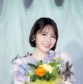 鎮西寿々歌「モデルプレスカウントダウンマガジン vol.13」（東京ニュース通信社刊）写真：野間憲治