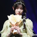 「今日好き」秋山みづき、ショート丈ニットから美ウエストちらり「ビジュ良すぎる」「引き締まってる」 画像