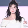 櫻坂46田村保乃、美肩＆美デコルテ全開ミニ丈ワンピ姿 ハーフアップで甘さプラス【TGC2026A/W】 画像