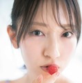 金村美玖2nd写真集「機微」@Loppi・HMV限定カバー版裏表紙 撮影／佐藤佑一
